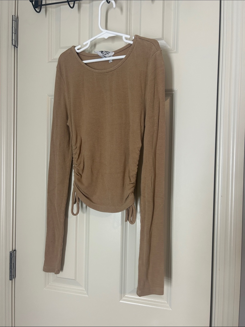Women’s Long Sleeve Ruched Side Top